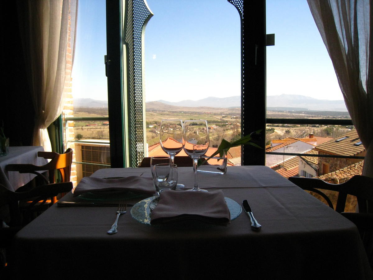 Hospederia El Arco Hotel Villavieja del Lozoya ภายนอก รูปภาพ